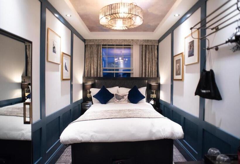 חדר סטנדרט, Blackbird