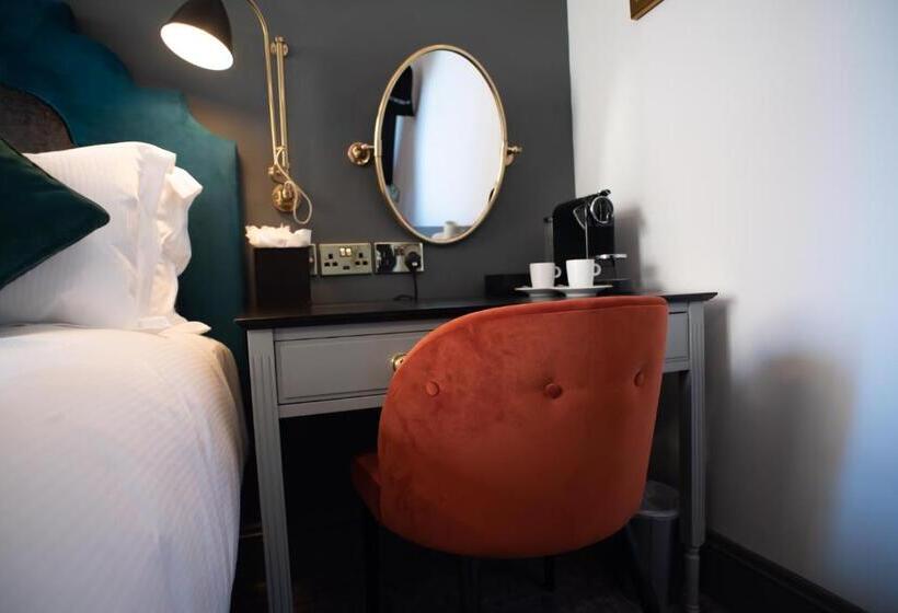 חדר סופריור עם מיטת קינג, Blackbird