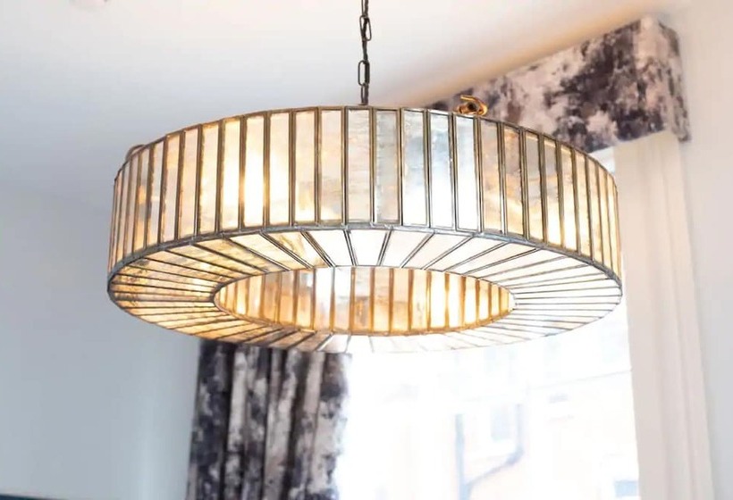 חדר סטנדרט, Blackbird