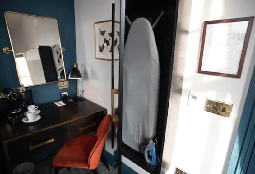 חדר סטנדרט, Blackbird