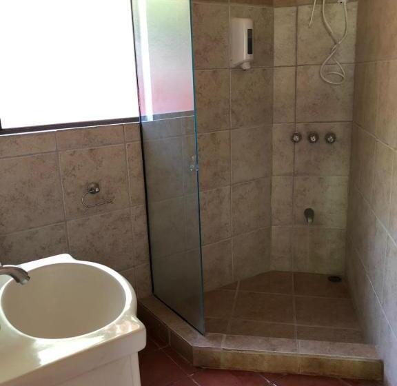 디럭스 룸, Bongo   Adults Only