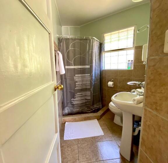 디럭스 룸, Bongo   Adults Only