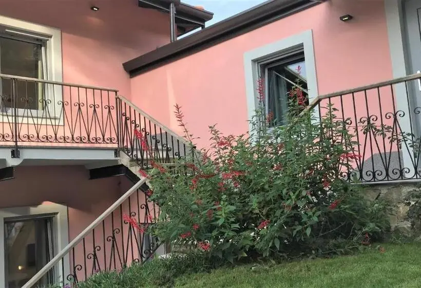 استودیوی استاندارد, Vila Burbonka