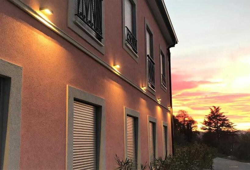 استودیوی استاندارد, Vila Burbonka