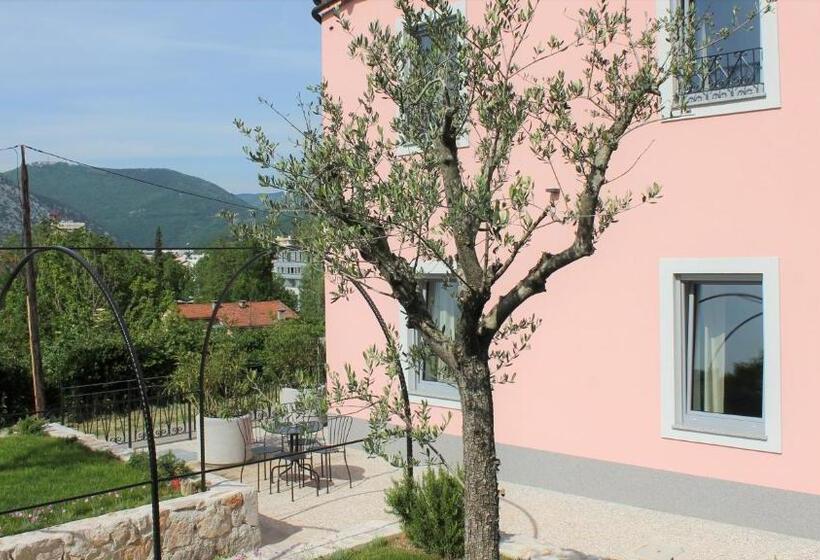 استودیوی استاندارد, Vila Burbonka