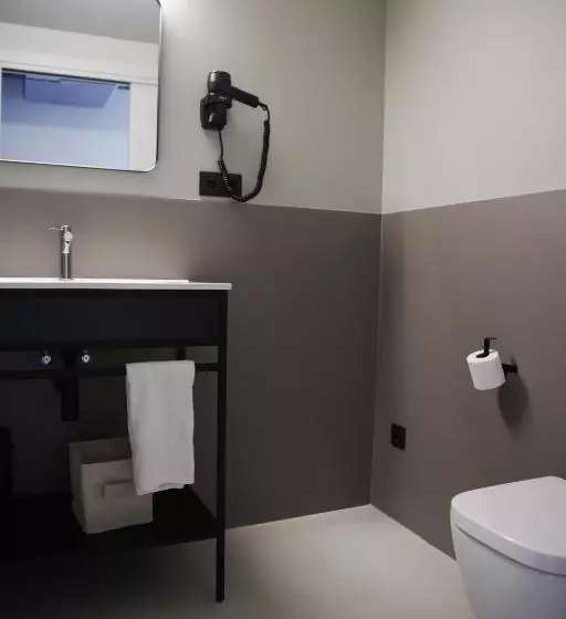 اتاق استاندارد با بالکن, Ky Mountain Hostel Arinsal