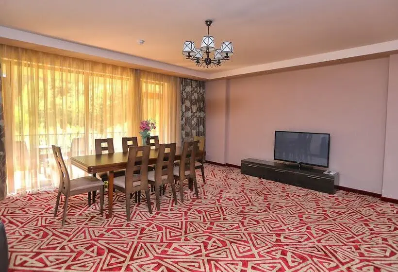 スイート（家族用）, Aghveran Ararat Resort
