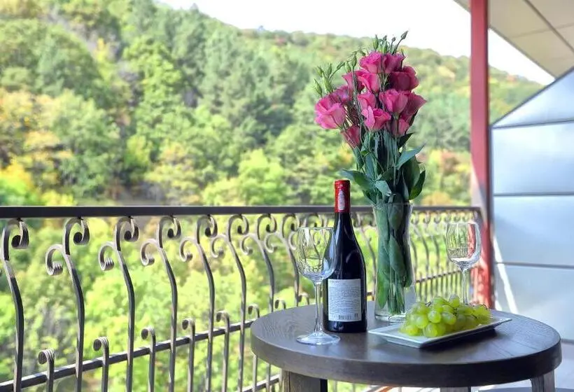 コンフォートルーム, Aghveran Ararat Resort