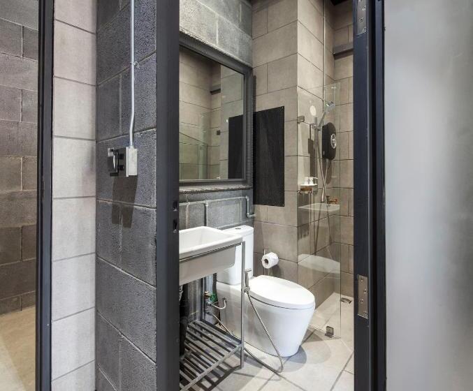 디럭스 룸, Owl Poshtel Kanchanaburi