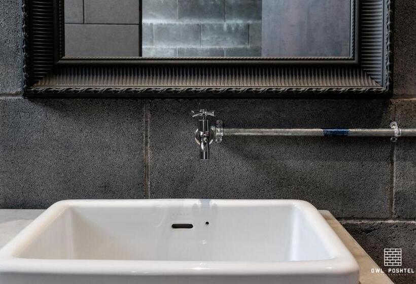 스탠다드 룸, Owl Poshtel Kanchanaburi