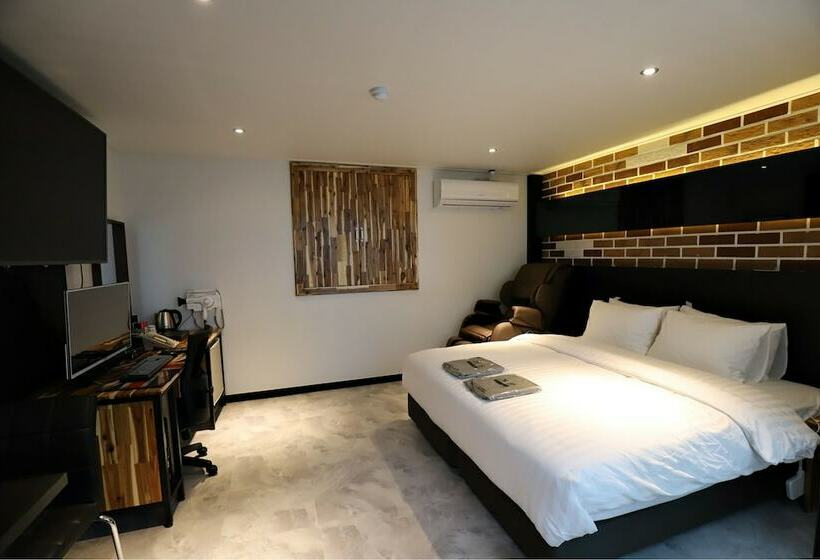 标准间, Incheon Illuwa