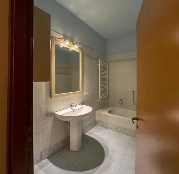 ３ベッドルームアパートメント, Residence La Poggerina