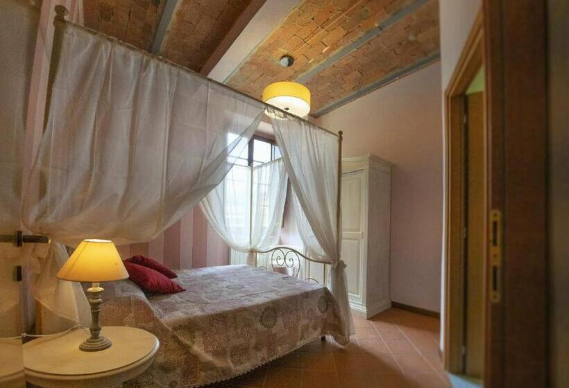 דירת שלושה חדרים, Residence La Poggerina