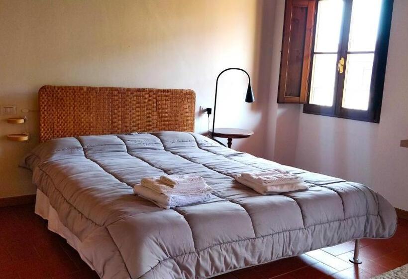 דירת חדר, Residence La Poggerina