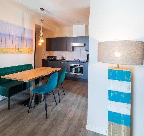 带1个卧室的带阳台的公寓, Villa Zeezicht