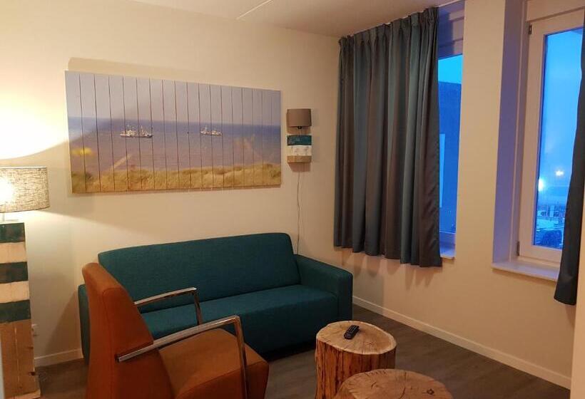 带1个卧室的带海景的公寓, Villa Zeezicht