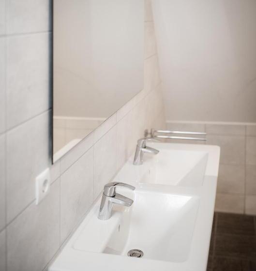 带1个卧室的顶楼公寓, Villa Zeezicht