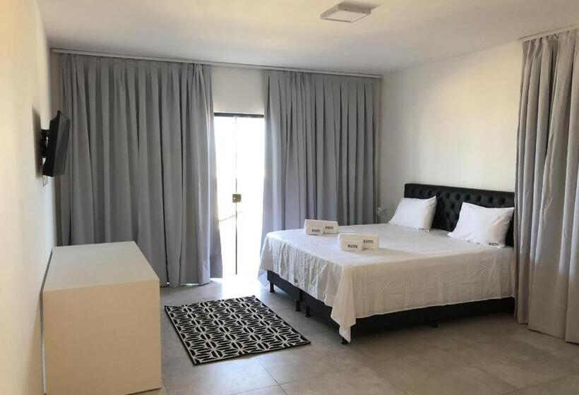 חדר דלוקס נוף לים, Gostoso White