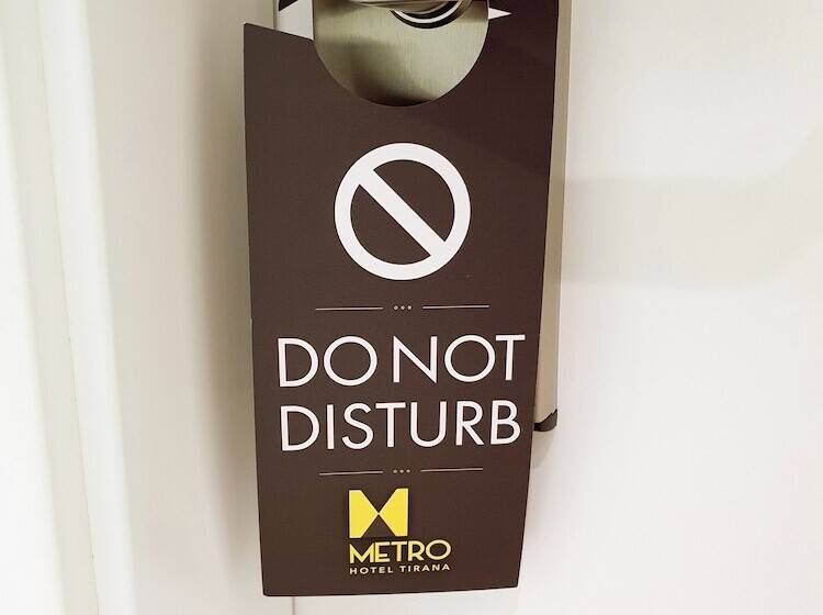 スタンダードルーム, Metro Hotel Tirana