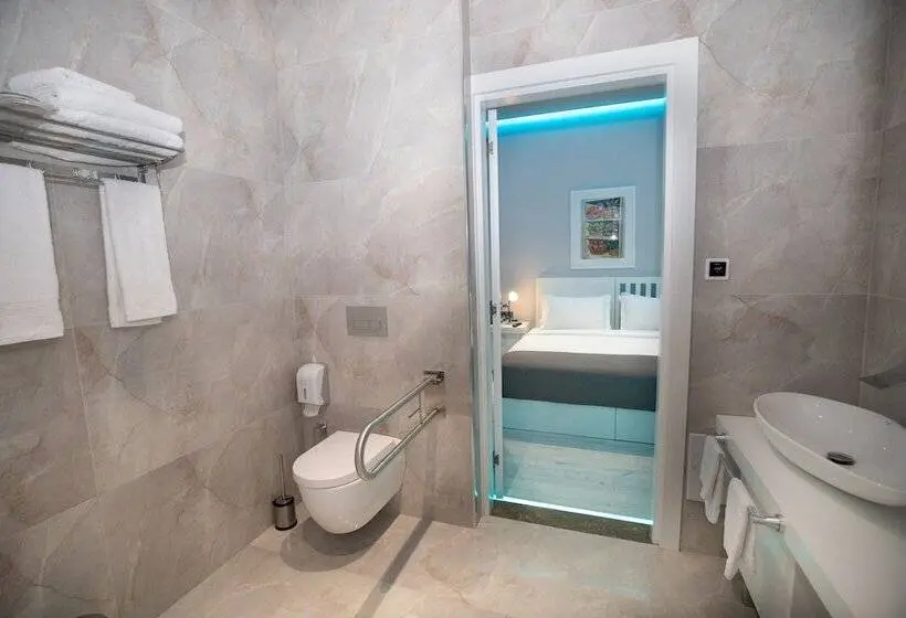 Standard Room Adapted for people with reduced mobility