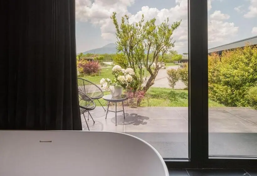 デラックスルーム, Secret Garden Resort & Spa
