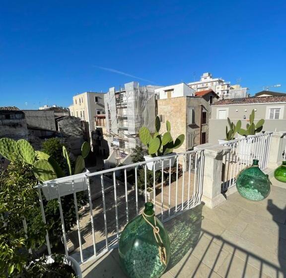 اتاق استاندارد چهار تخته, Il Borgo