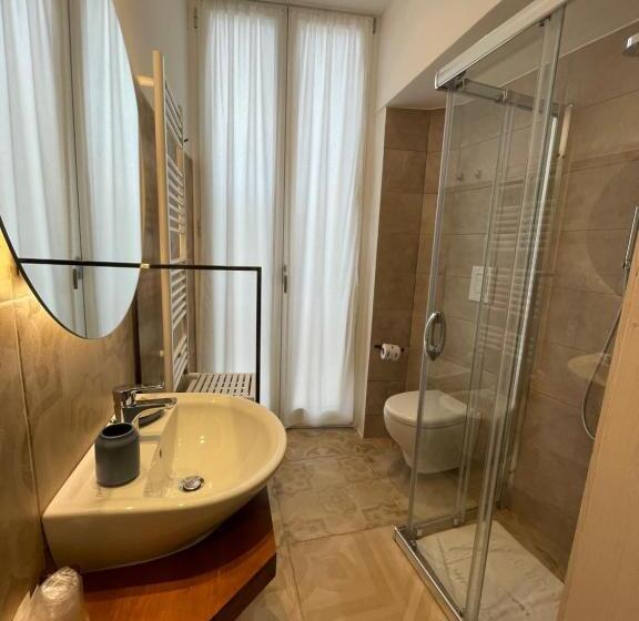 דירת חדר, Il Borgo