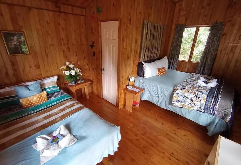 חדר סטנדרט לשלושה, Miriam S Quetzals Lodge