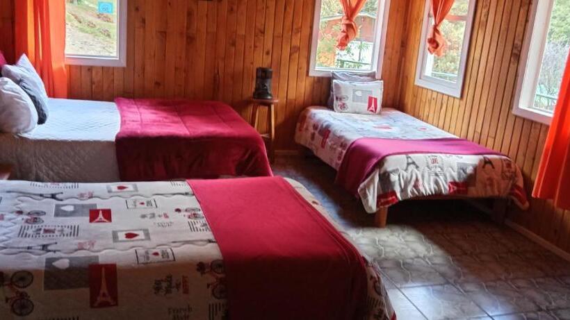 בונגלו משפחתי, Miriam S Quetzals Lodge