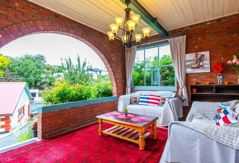 Номер Стандарт Вид на Сад, The Ocean Breeze Suites