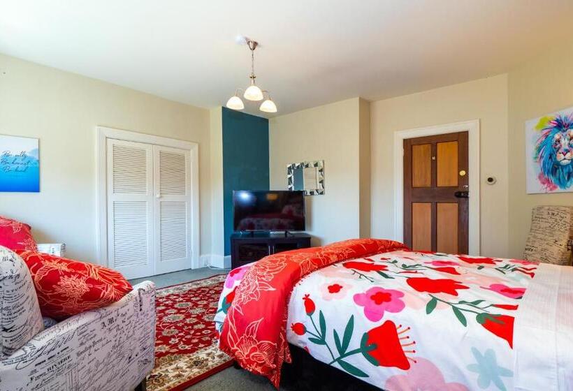 Номер Deluxe, The Ocean Breeze Suites