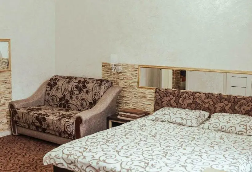 اتاق لوکس سه تخته, Rafinad