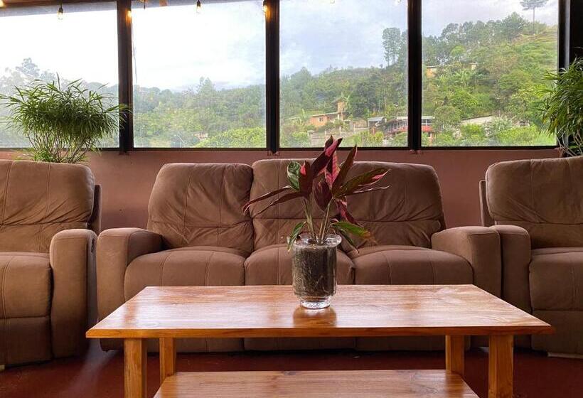 إستديو قياسى مزود بشرفة, Buena Vista Boquete