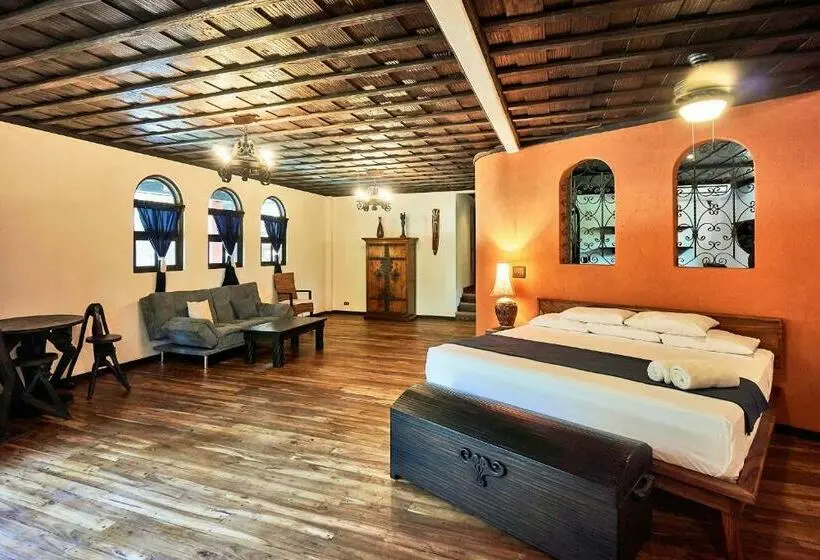 キングサイズベッドのデラックススイート, Paradise Beach Lodge
