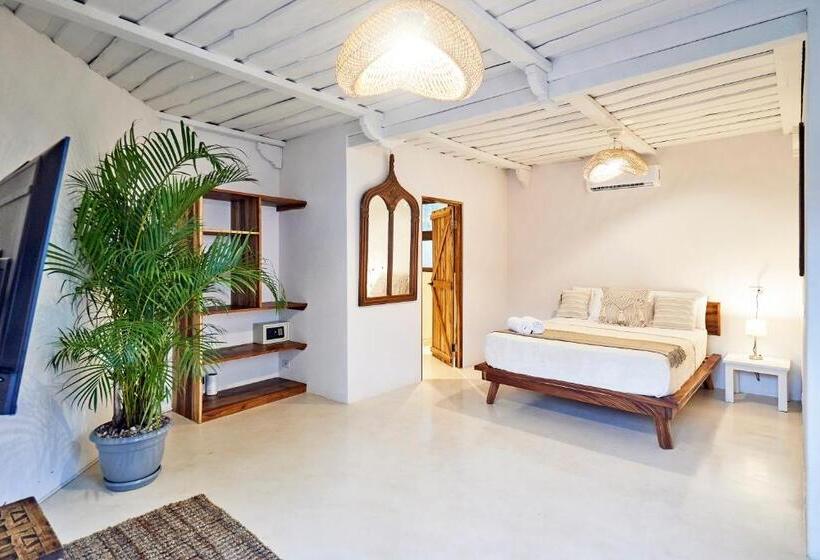 جناح ديلوكس, Paradise Beach Lodge