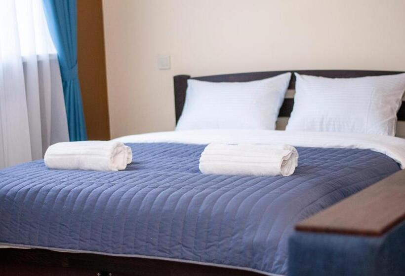سوییت, Prestige Apartments Kalnyshevskogo