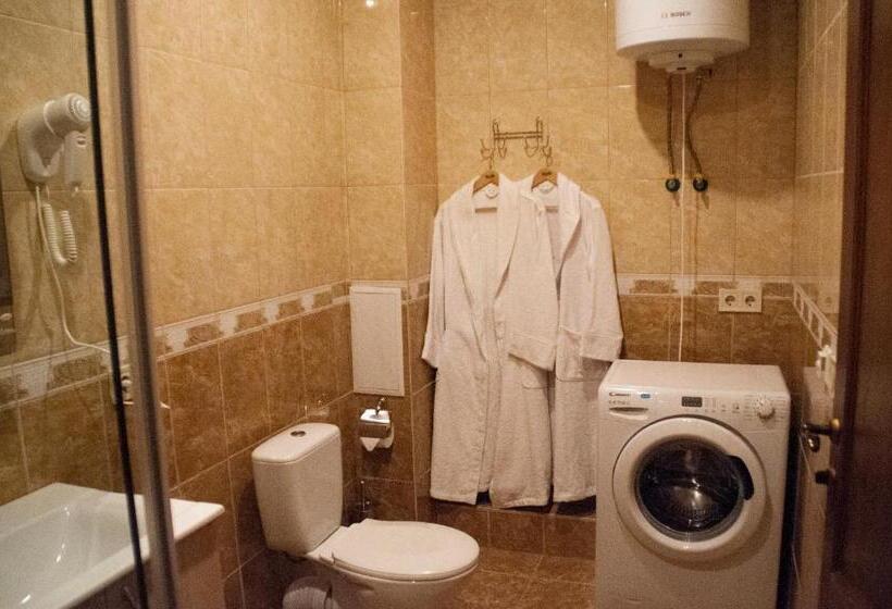 سوییت لوکس, Prestige Apartments Kalnyshevskogo