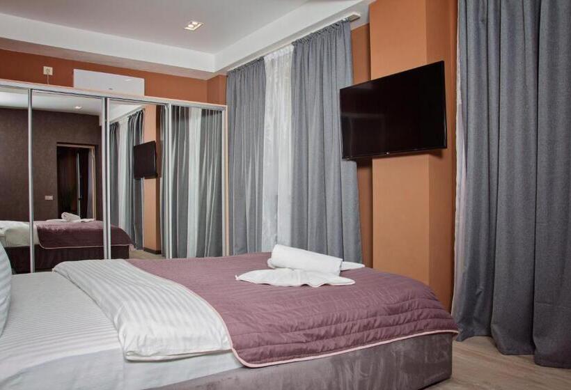 سوییت اجرایی, Prestige Apartments Kalnyshevskogo