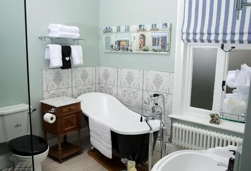 デラックスルーム, Little Redlands B&b