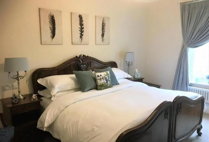 デラックスルーム, Little Redlands B&b