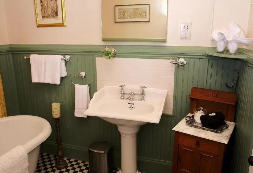 キングサイズベッドのデラックスルーム, Little Redlands B&b