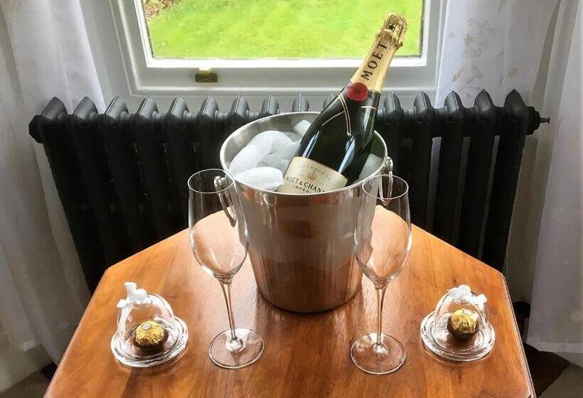 带大床的豪华间, Little Redlands B&b