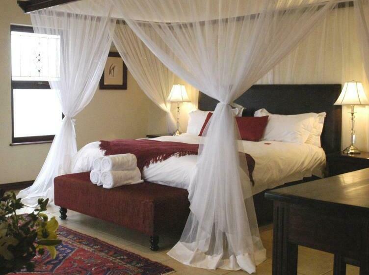 エクゼクティブスイート, Moon And Sixpence Garden Guest House