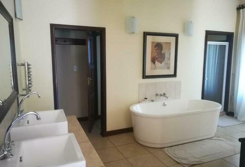 行政套房, Moon And Sixpence Garden Guest House