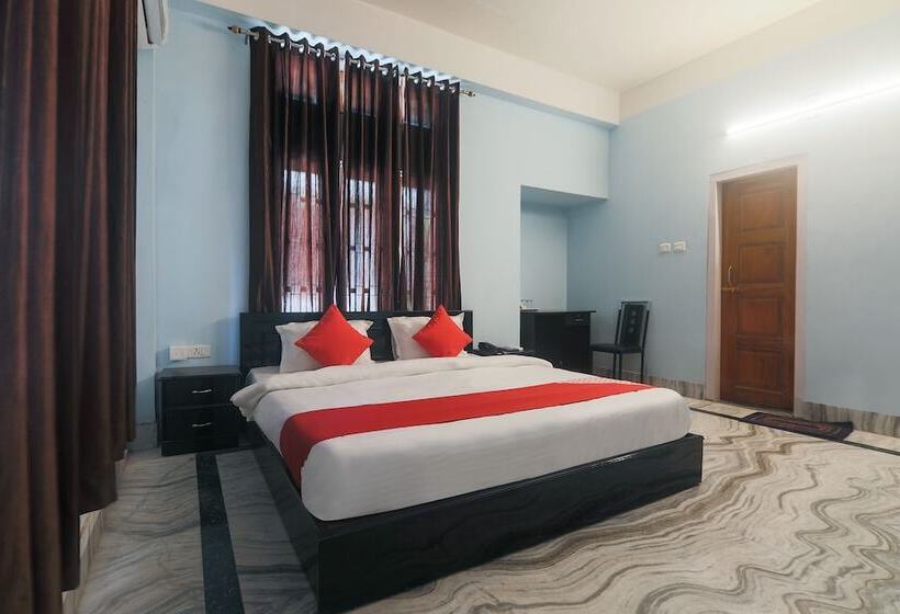 Quarto Deluxe, Oyo 17077 Elegant Guest House