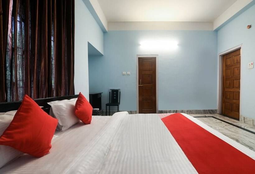 Quarto Deluxe, Oyo 17077 Elegant Guest House
