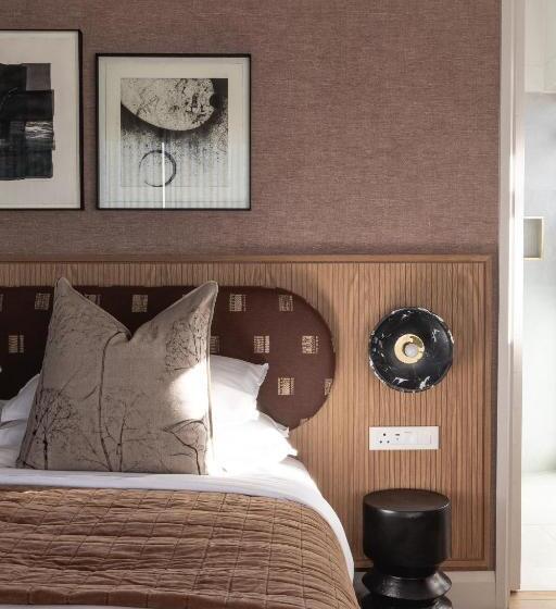 Deluxe Suite Sea View, Escape To The Beach