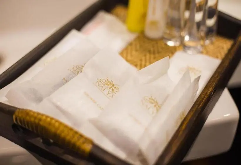 スイート, Nai Ya Hotel Sha Extra Plus