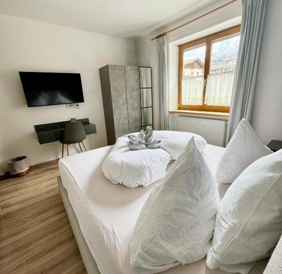 חדר בסיסי, Residence Mavie