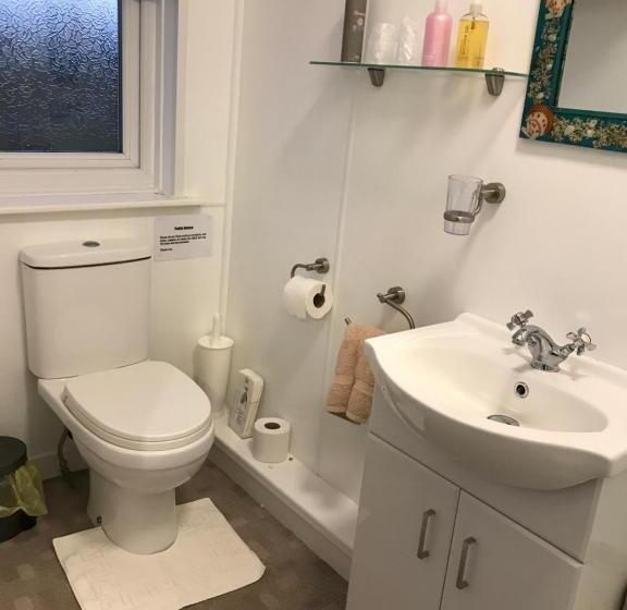 חדר משפחתי, White Heather Guest House